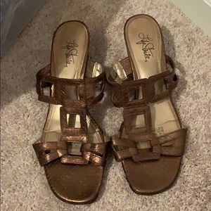 Life stride slip on sandals